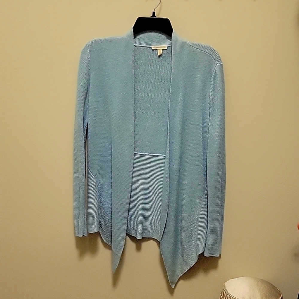 Eileen Fisher medium coral green 100%linen sweater.